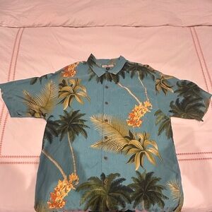 Tommy bahama men’s Tropical Blue Hawaiian Shirt XL